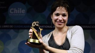 La escritora argentina Betina González ganó el premio Tusquets de Novela 2012