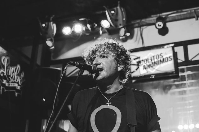 Calle Ramiro Maradey, un homenaje a un emblema del rock local