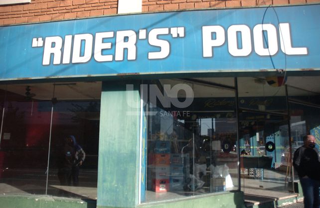 Cierra el histórico local de pool de Suipacha y Rivadavia