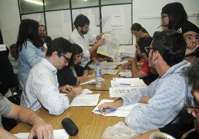 Las cifras finales del escrutinio se publicarán mañana