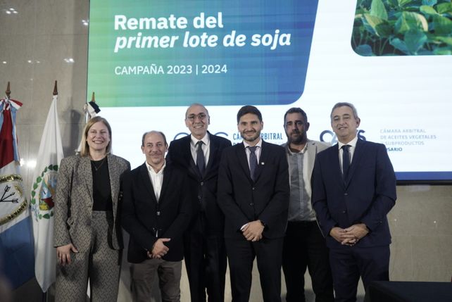 Se remató en la Bolsa de Comercio el primer lote de soja de la campaña 2023/24 arribado a la plaza local.