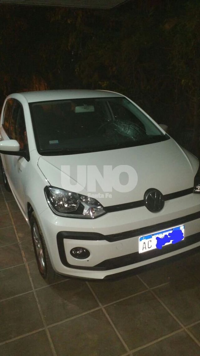 Compró un auto a la tarde y a la noche le rompieron el parabrisas de un piedrazo en la ruta 168