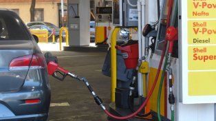Baja en los combustibles de todas las petroleras en el país