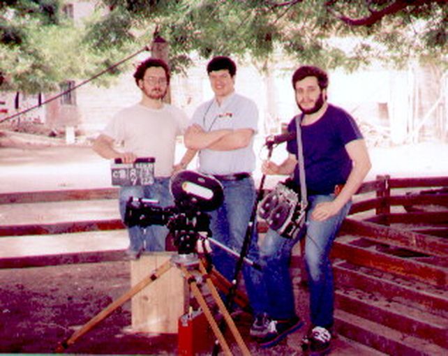 Piazza junto a Tristán Bauer y un colaborador en el rodaje del documental.