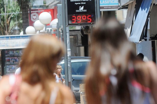 El Servicio Meteorológico emitió un alerta roja por las altas temperaturas