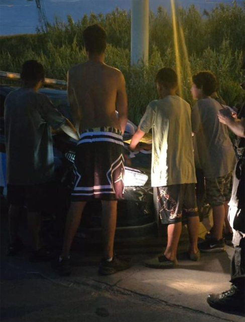 El grupo de jóvenes detenidos por arrojar piedras contra autos en Circunvalación