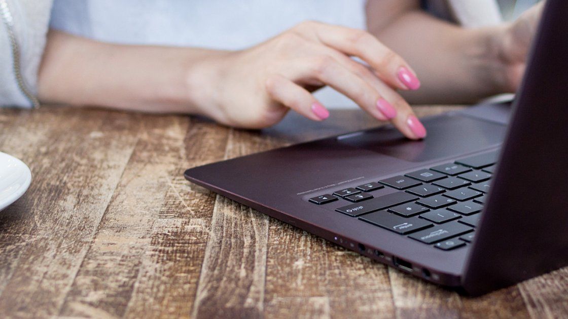 Cuanto Cuesta Reparar Las Bisagras De Una Laptop