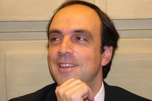 El intendente electo José Corral presenta el proyecto para la Agencia de Cooperación