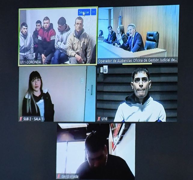 Captura de pantalla con los rostros de alguno de los condenados que observaron la audiencia por zoom