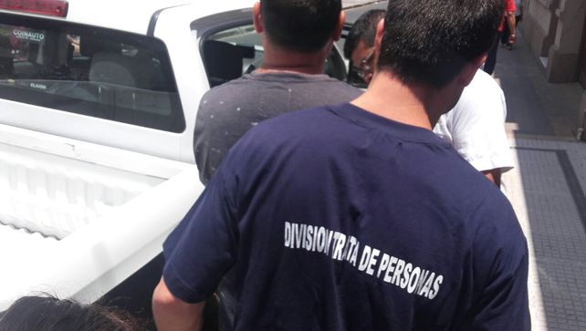El acusado de transportar a una nena de 14 años para prostituirla fue trasladado a Santa Fe