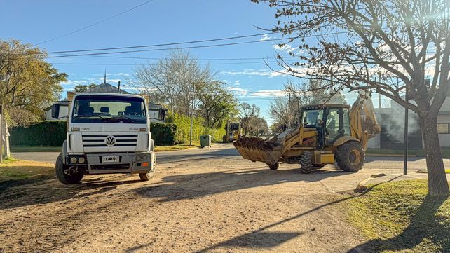 Roldán: comenzaron los nuevos trabajos en calle Santa Rosa dentro del plan de pavimentación