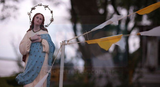 Cada día se reza la novena a la Inmaculada Concepción de Villa Urquiza.