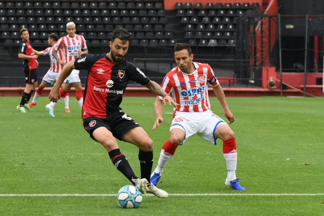 Unión supera&nbsp; Newells 1-0 en el primer amistoso.