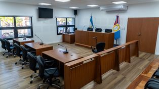 La adecuación de los espacios también apunta a optimizar el trabajo cotidiano de magistrados, funcionarios, personal judicial y auxiliares de la Justicia, así como a mejorar la experiencia de las personas que concurren a los tribunales.