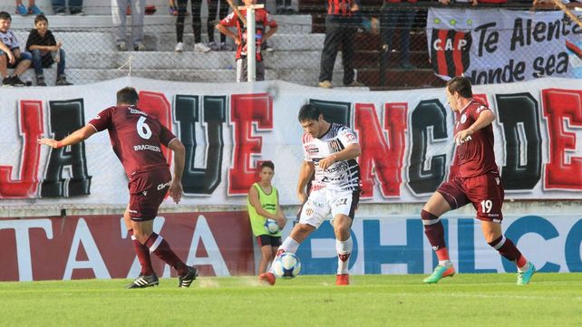 Todo el color de los partidos de Patronato y Atlético Paraná
