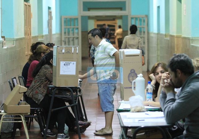 Fotogalería: votación en Paraná