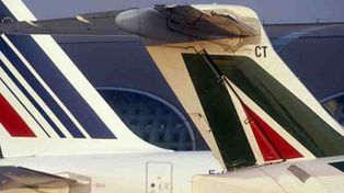 Celulares en los aviones: c&oacute;mo evitar convertir los vuelos en un gallinero