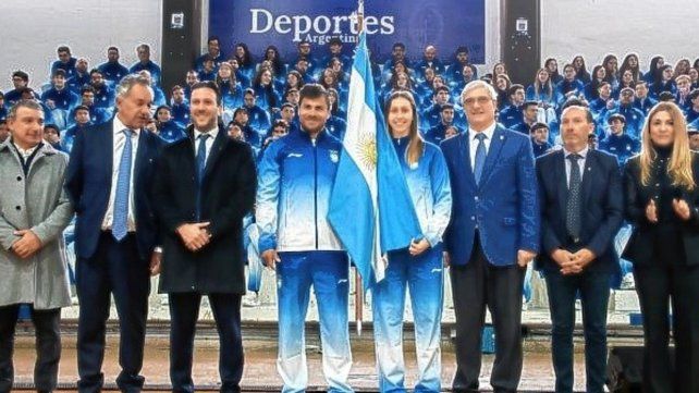 Rézola y&nbsp;Cairó&nbsp;fueron elegidos para portar la insignia nacional en la ceremonia de apertura y hablaron sobre el orgullo de representar al país