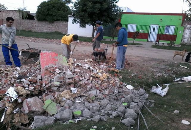 Bº Del Tránsito trabaja para mejorar el estado de las calles