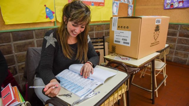Por los cambios para las elecciones generales en la provincia deberán capacitar a las autoridades de mesa.
