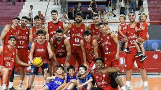 Unión sumó su primera victoria en la Liga Nacional superando a Racing de Chivilcoy.