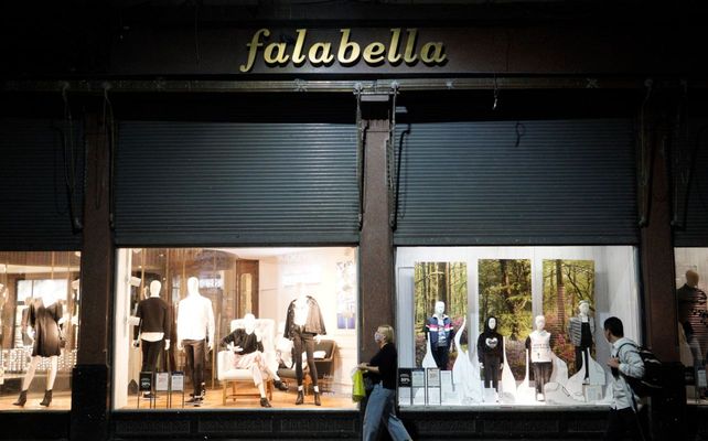 Falabella confirmó ante el gobierno provincial el cierre y los despidos de 110 trabajadores