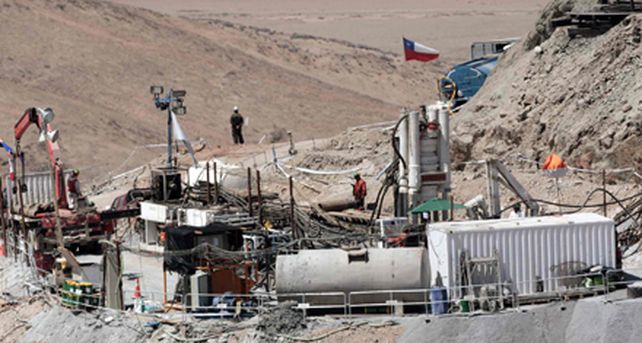 Llegan a 100 metros de los mineros  y los rescatar&iacute;an el fin de semana