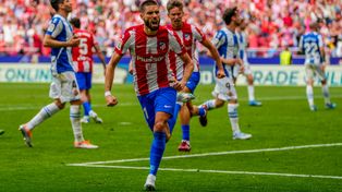 Yannick Carrasco sale a gritar su gol, el de la agónica victoria colchonera.&nbsp;