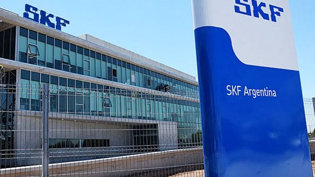 La empresa multinacional sueca SKF cerrará su planta en Argentina. Importará rodamientos desde Brasil. La restructuración deja afuera a 145 trabajadores&nbsp;
