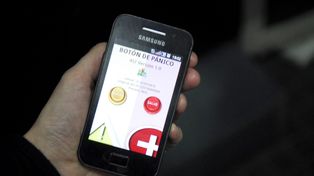 Solicitan tres botones de pánico por día en la ciudad de Santa Fe