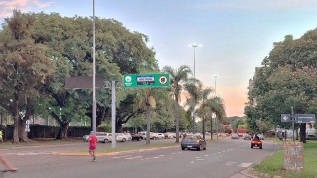Central de Información Criminal Operativa OJO: lectores de patente en los ingresos a la ciudad de Santa Fe Central de Información Criminal Operativa OJO: lectores de patente en los ingresos a la ciudad de Santa Fe