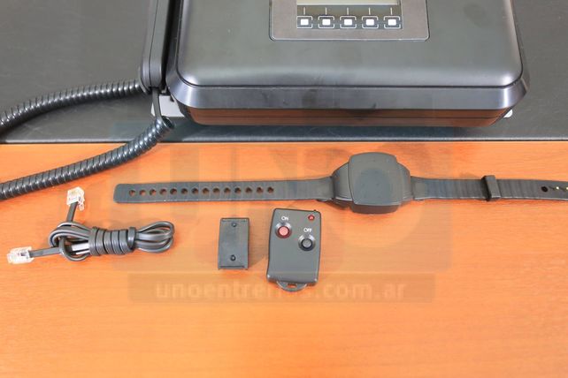 Presentaron el sistema de control de prisión domiciliaria a través de tobilleras electrónicas