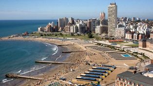Verano en la costa: los alquileres subieron un 30 y un 50 % más que en 2019