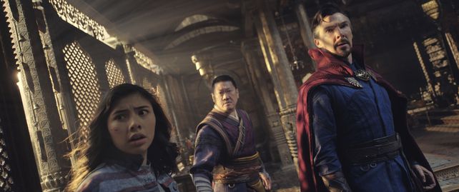 El concepto del multiverso resulta algo tedioso y sobrecargado en este regreso de Doctor Strange.