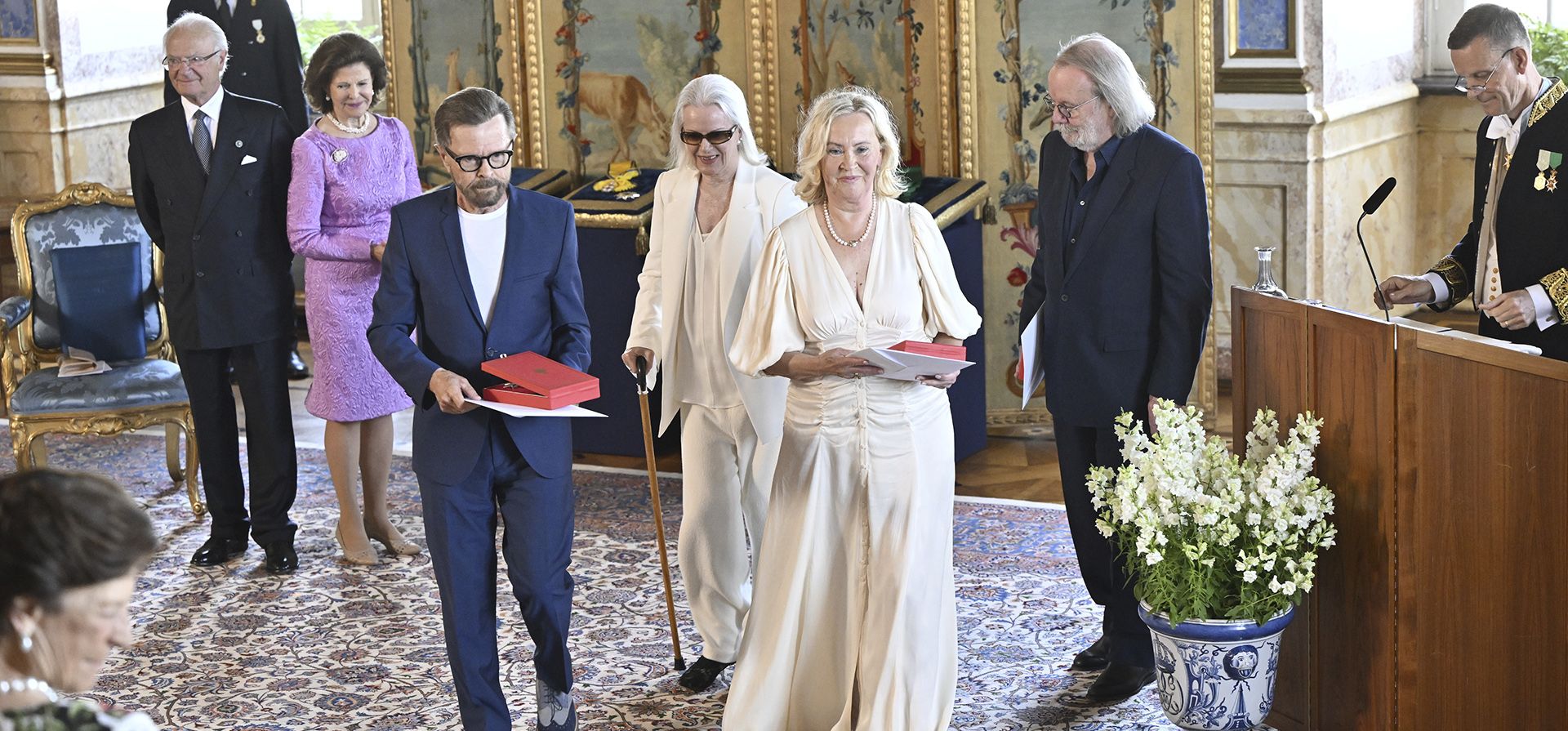 El grupo musical ABBA con Björn Ulvaeus, Anni-Frid Lyngstad, Agnetha Fältskog y Benny Andersson recibirá la Real Orden Vasa de manos del rey Carlos Gustavo y la reina Silvia de Suecia en una ceremonia en el Palacio Real de Estocolmo el 31 de mayo por sus destacadas contribuciones a la música sueca e internacional. vida. (Henrik Montgomery/Agencia de Noticias TT vía AP) El grupo musical ABBA con Björn Ulvaeus, Anni-Frid Lyngstad, Agnetha Fältskog y Benny Andersson recibirá la Real Orden Vasa de manos del rey Carlos Gustavo y la reina Silvia de Suecia en una ceremonia en el Palacio Real de Estocolmo el 31 de mayo por sus destacadas contribuciones a la música sueca e internacional. vida. (Henrik Montgomery/Agencia de Noticias TT vía AP)