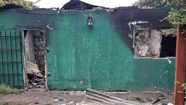 El fuego dejó sin nada al trabajador de medios de La Paz
