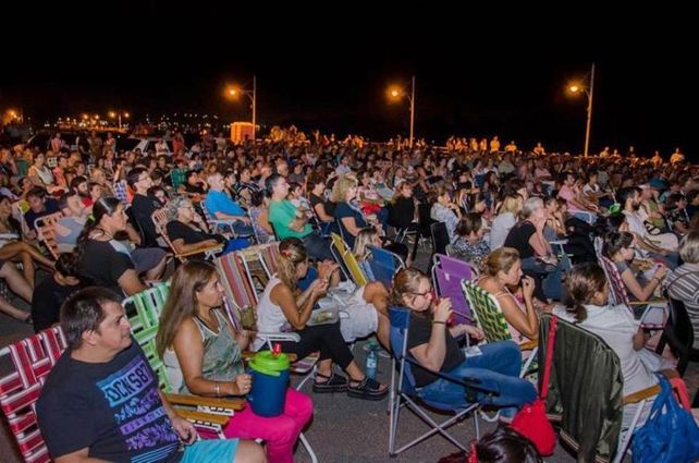 Importante convocatoria en Cine Bajo las Estrellas
