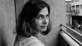 Cristina Peri Rossi nació en Uruguay en 1941. Se exilió en Barcelona en 1972 y allí se quedó.
