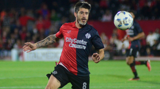 Pablo Pérez se retiró jugando en Sarmiento, pero en el medio jugó un partido amistoso con la camiseta de Newells ante Inter Miami.&nbsp;