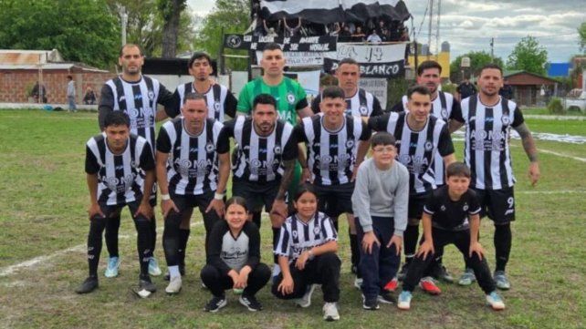 Deportivo Tuyango de Piedras Blancas busca el segundo título de su historia en la Liga de Paraná Campaña.