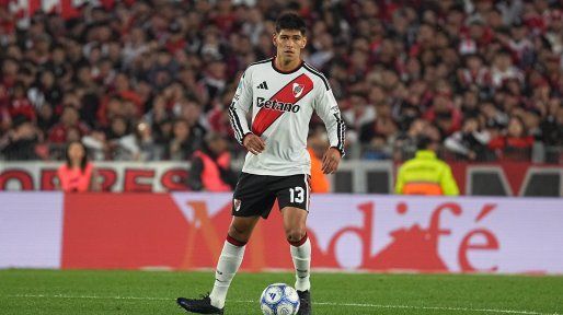 River Plate le gana a Racing en el Monumental en uno de los clásicos de la fecha 14