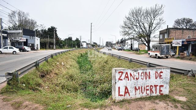 Deuda histórica. Vecinos piden al Municipio saldar la problemática del zanjón