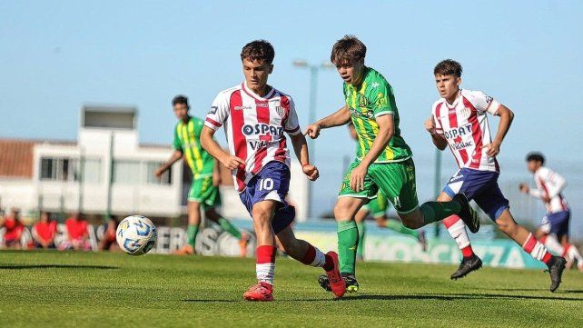 La reserva de Unión se plantó en Mar del Plata, superó a Aldolsivi y sube en la tabla La reserva de Unión se plantó en Mar del Plata, superó a Aldolsivi y sube en la tabla