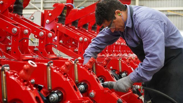 Los sectores industriales más golpeados fueron maquinaria agrícola