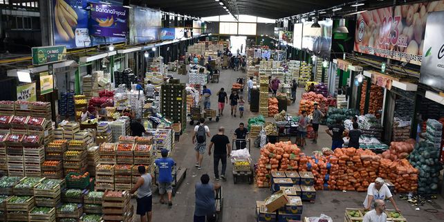 El veranito que se aproxima haría bajar el precio del tomate