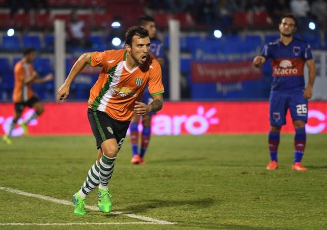 Banfield quiere afirmarse en puestos de Sudamericana
