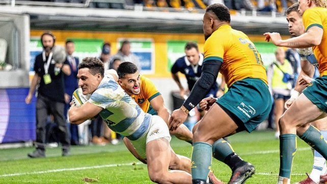Rodrigo Isgró hizo su debut en Los Pumas con victoria ante los Wallabies.