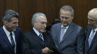 Contra las cuerdas. Juca, Temer, Calheiro y Meirelles están bajo sospecha por el escándalo de Petrobras.