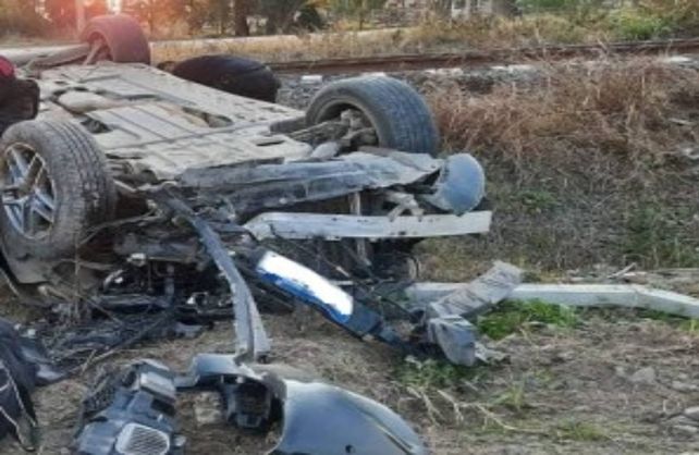 La camioneta de Brian Fernández quedó destrozada después del accidente.