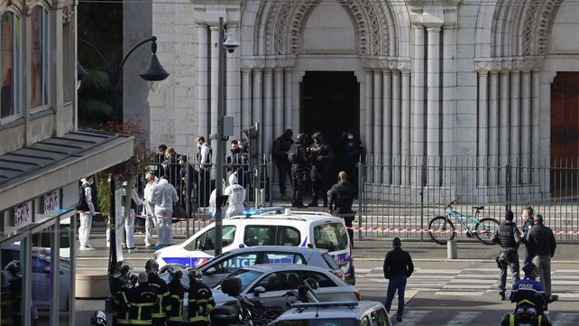 El ataque terrorista en Niza dejó tres muertos